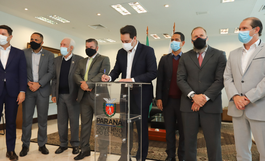 Diarias Policia Civil O governador Carlos Massa Ratinho Junior anuncia nesta terça-feira (11) o pagamento de diarias exrtajornada para a Policia Civil do Parana. Curitiba, 11/05/2021. Foto: Geraldo Bubniak/AEN