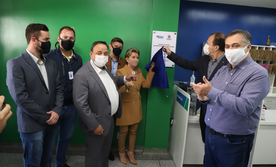 O Governo do Estado inaugurou uma nova Unidade Básica de Saúde (UBS) no município de Ponta Grossa nesta terça-feira (11). A obra possui um investimento de R$ 750 mil de repasse estadual. O secretário de Estado da Saúde, Beto Preto, esteve presente na inauguração e falou sobre a importância desta obra para a população.  -  Ponta Grossa, 11/05/2021  -  Foto: Ari Dias/AEN