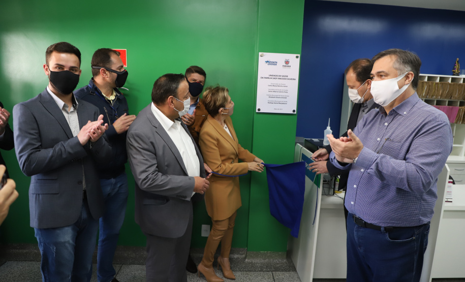 O Governo do Estado inaugurou uma nova Unidade Básica de Saúde (UBS) no município de Ponta Grossa nesta terça-feira (11). A obra possui um investimento de R$ 750 mil de repasse estadual. O secretário de Estado da Saúde, Beto Preto, esteve presente na inauguração e falou sobre a importância desta obra para a população.  -  Ponta Grossa, 11/05/2021  -  Foto: Ari Dias/AEN