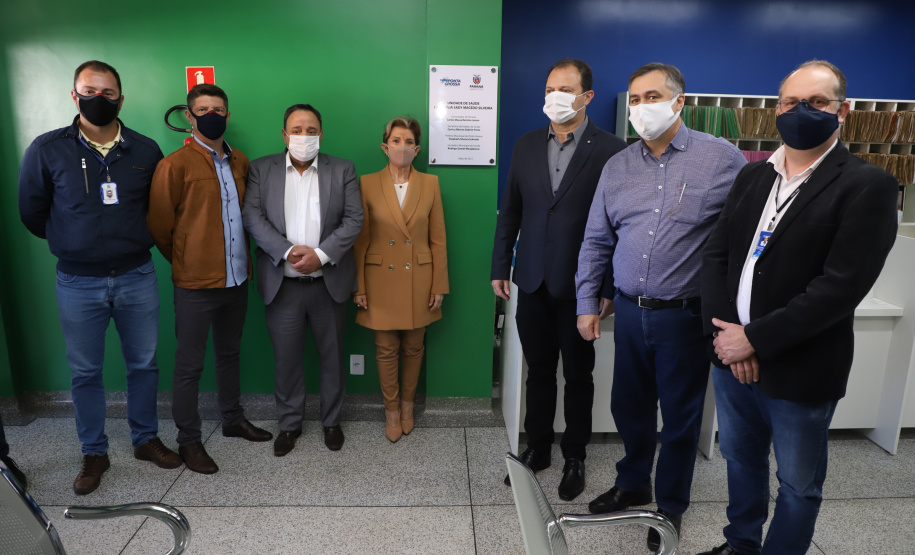 O Governo do Estado inaugurou uma nova Unidade Básica de Saúde (UBS) no município de Ponta Grossa nesta terça-feira (11). A obra possui um investimento de R$ 750 mil de repasse estadual. O secretário de Estado da Saúde, Beto Preto, esteve presente na inauguração e falou sobre a importância desta obra para a população.  -  Ponta Grossa, 11/05/2021  -  Foto: Ari Dias/AEN