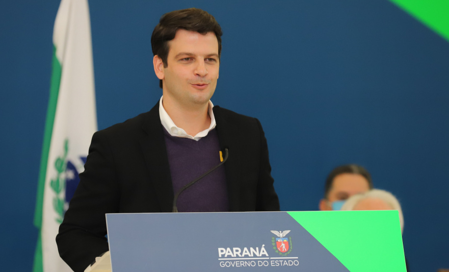 Casa Facil O governador Carlos Massa Ratinho Junior anuncia nesta quarta-feira (12) o lancamento do Programa Casa Facil, com objetivo de viabilizar a aquisicao da casa propria para familias com renda de ate tres salarios minimos. Vice-prefeito reeleito de Curitiba, Eduardo Pimentel Slaviero Curitiba, 12/05/2021. Foto: Geraldo Bubniak/AEN