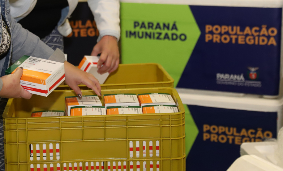 Vacina -  Foto: Geraldo Bubniak/AEN