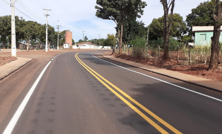 O Departamento de Estradas de Rodagem do Paraná (DER/PR) está concluindo as melhorias na PR-461 e na PR-458, região Noroeste do estado, entre os municípios de Ângulo, Flórida e Lobato. - Foto: DER