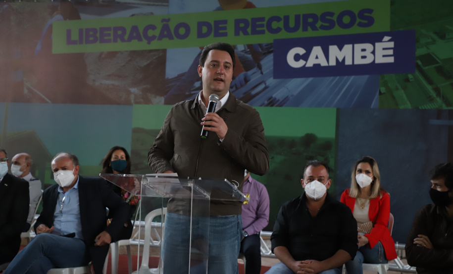 O município de Cambé, no Norte do Estado, vai receber 434 novas casas. O anúncio foi feito pelo governador Carlos Massa Ratinho Junior nesta quinta-feira (13) no mesmo evento que liberou R$ 3 milhões para o município. - Cambé, 13/05/2021  -  foto: Ari Dias/AEN