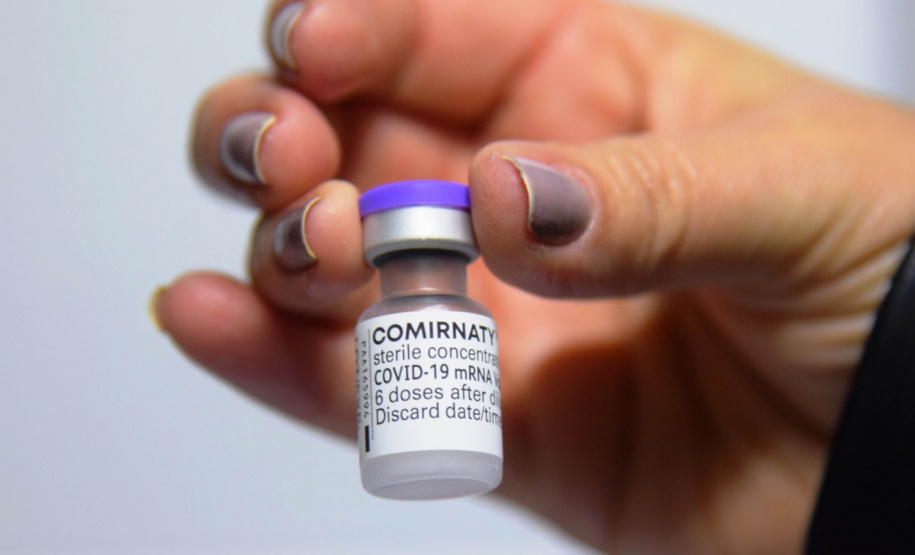 Vacina Pfizer/Comirnaty/BioNtech ). Foto: Américo Antonio/SESA