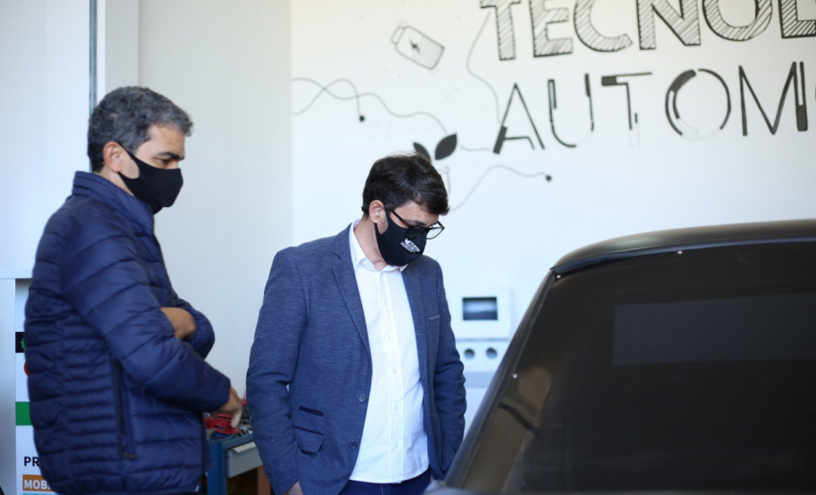 A pesquisa e tecnologia desenvolvida dentro da Universidade Estadual do Oeste do Paraná (Unioeste) está prestes a alcançar um incentivo importante, que será responsável por garantir novos recursos para o projeto do Carro Elétrico e Automatizado criado dentro dos muros da Universidade. - Cascavel, 13/05/2021  -  Foto: Thiago Valdevino/Unioeste