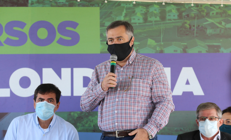 O governador Carlos Massa Ratinho Junior libera novos recursos para Londrina nesta sexta-feira (14), além de visitar as obras de construção da Cidade Industrial, que conta com investimento do Estado. Entre as iniciativas está a construção de um Condomínio do Idoso no município, dentro do programa Viver Mais Paraná.   14/05/2021 - Foto: Geraldo Bubniak/AEN