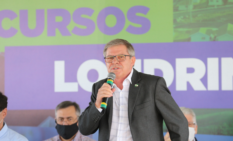 O governador Carlos Massa Ratinho Junior libera novos recursos para Londrina nesta sexta-feira (14), além de visitar as obras de construção da Cidade Industrial, que conta com investimento do Estado. Entre as iniciativas está a construção de um Condomínio do Idoso no município, dentro do programa Viver Mais Paraná.   14/05/2021 - Foto: Geraldo Bubniak/AEN