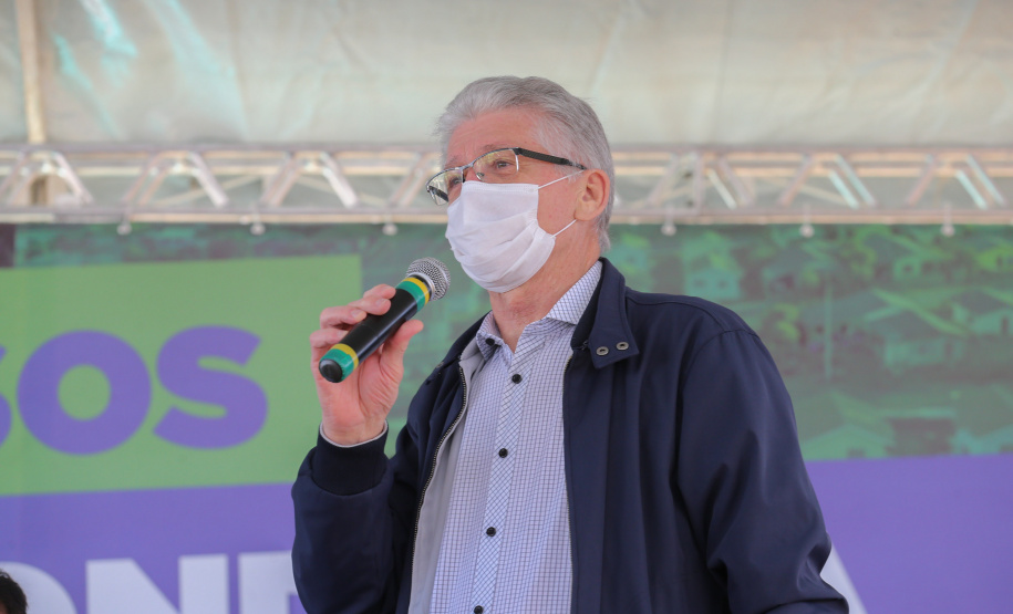 CILON O governador Carlos Massa Ratinho Junior libera novos recursos para Londrina nesta sexta-feira (14), além de visitar as obras de construção da Cidade Industrial, que conta com investimento do Estado. Entre as iniciativas está a construção de um Condomínio do Idoso no município, dentro do programa Viver Mais Paraná. 14/05/2021 - Foto: Geraldo Bubniak/AEN