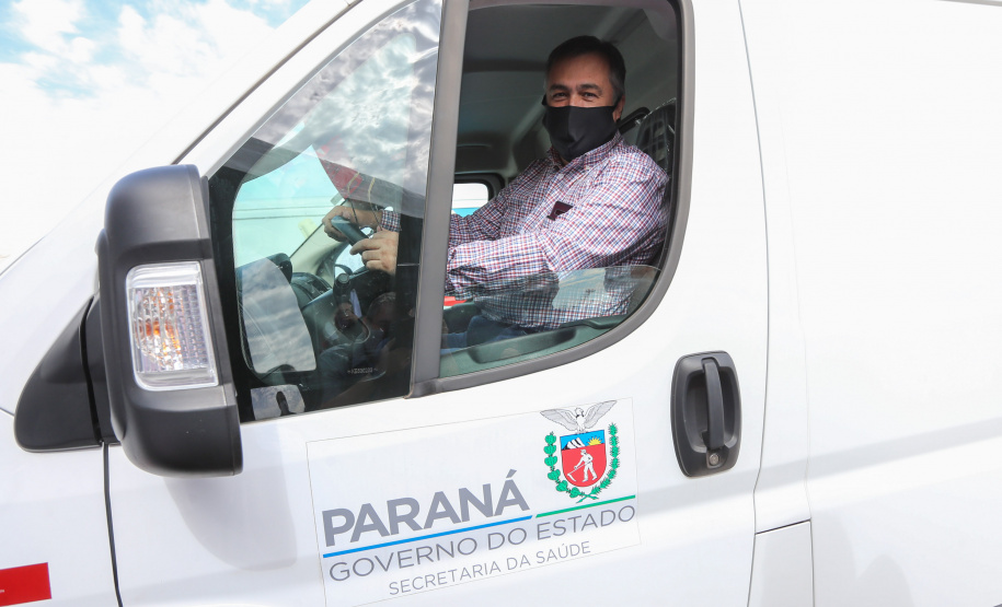 CILON O governador Carlos Massa Ratinho Junior libera novos recursos para Londrina nesta sexta-feira (14), além de visitar as obras de construção da Cidade Industrial, que conta com investimento do Estado. Entre as iniciativas está a construção de um Condomínio do Idoso no município, dentro do programa Viver Mais Paraná. 14/05/2021 - Foto: Geraldo Bubniak/AEN