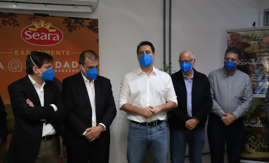 Governador Carlos Massa Ratinho Junior durante visita a JBS  -  Foto: Ari Dias/AEN