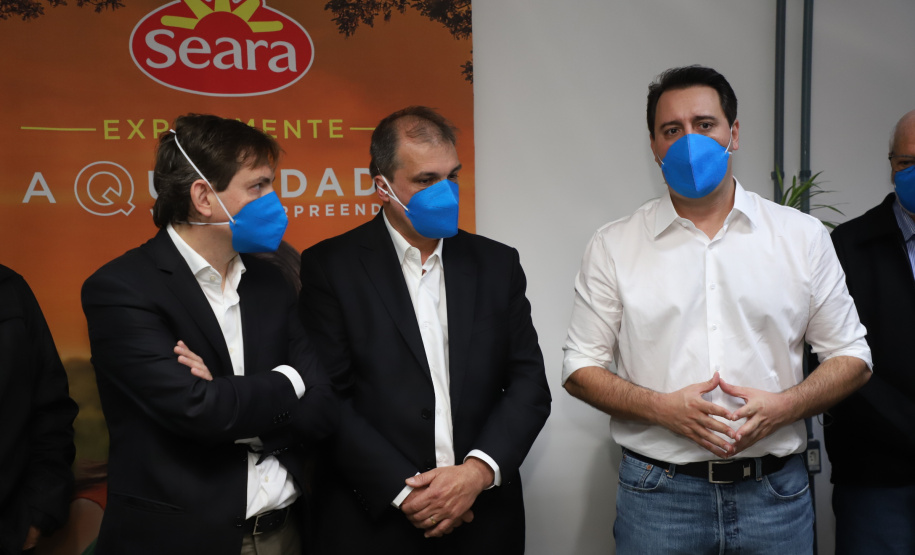 Governador Carlos Massa Ratinho Junior durante visita a JBS  -  Foto: Ari Dias/AEN