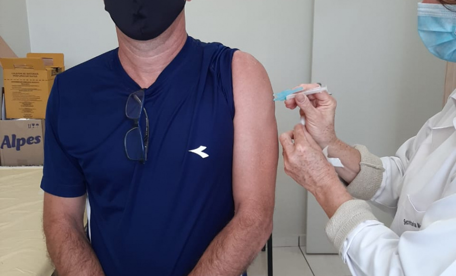 Vacinação de professores.Campo Mourão.Foto:SEED