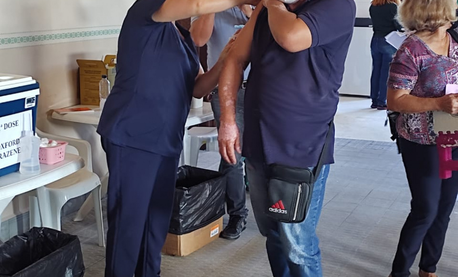 Vacinação de professores. Paranaguá. Foto:SEED