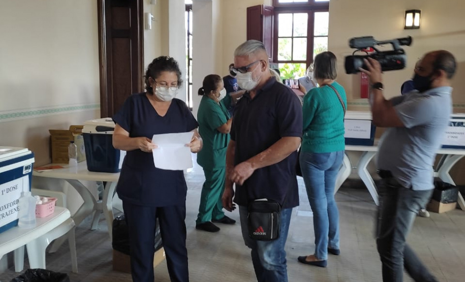 Vacinação de professores. Paranaguá. Foto:SEED