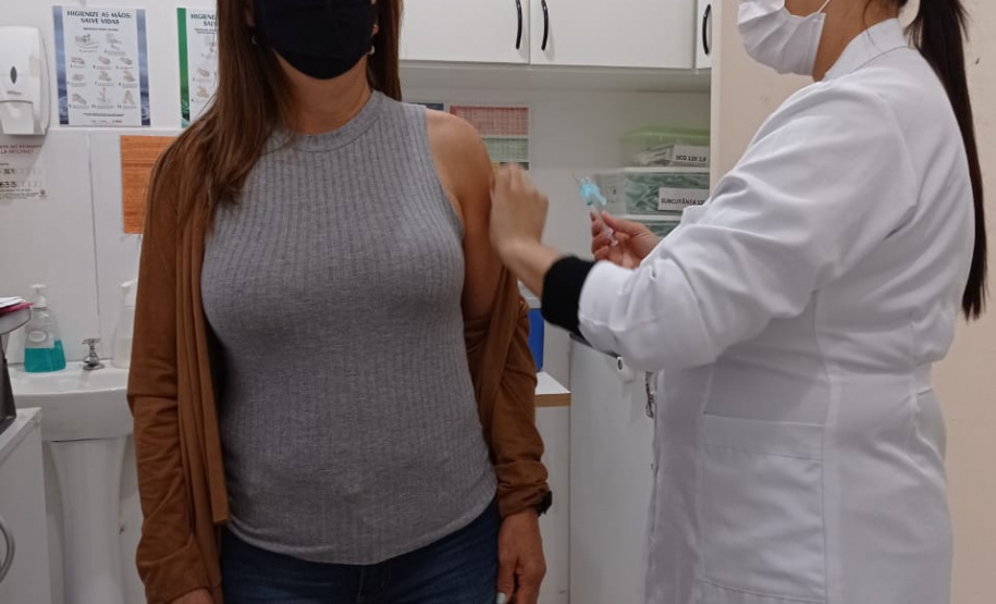 Vacinação de professores. Fênix. Foto:SEED