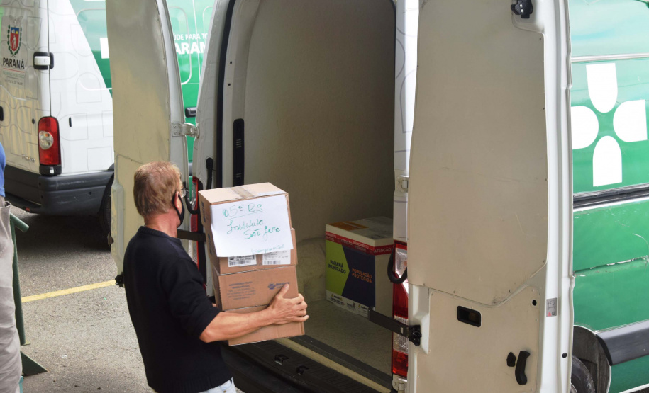 A Secretaria de Estado da Saúde (Sesa) iniciou nesta sexta-feira (14) a distribuição de mais 170.285 medicamentos elencados no chamado “kit de intubação” para pacientes internados com coronavírus. Ao todo 59 hospitais do Plano de Atendimento Covid-19 nas 22 Regionais de Saúde irão receber os medicamentos.Foto: Américo Antonio/SESA