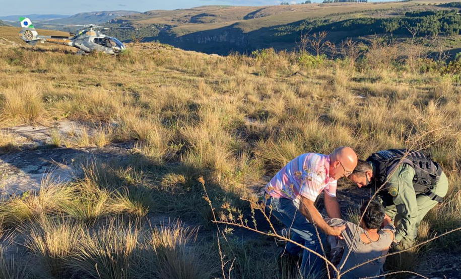 BPMOA encontra mulher perdida no Canyon Guartelá, nos Campos Gerais - 16/05/2021 - Foto: BPMOA/PMPR