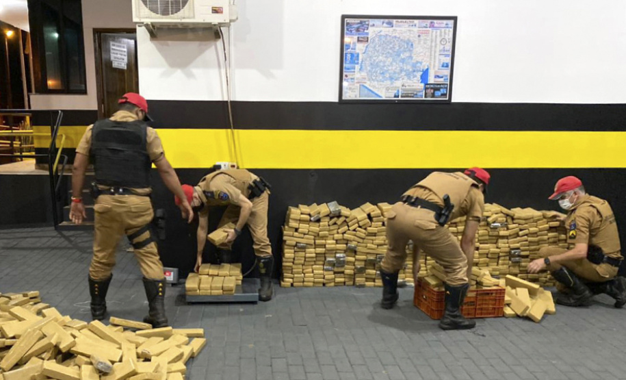 As forças de segurança pública do Paraná apreenderam 36,8 toneladas a mais de drogas no primeiro trimestre de 2021, em comparação com o mesmo período do ano passado. O número representa um aumento de 148,06% nas apreensões, segundo os dados da Secretaria Estadual da Segurança Pública, divulgado nesta segunda-feira (17/05). - Curitiba, 17/05/2021 - Foto: SESP/PR