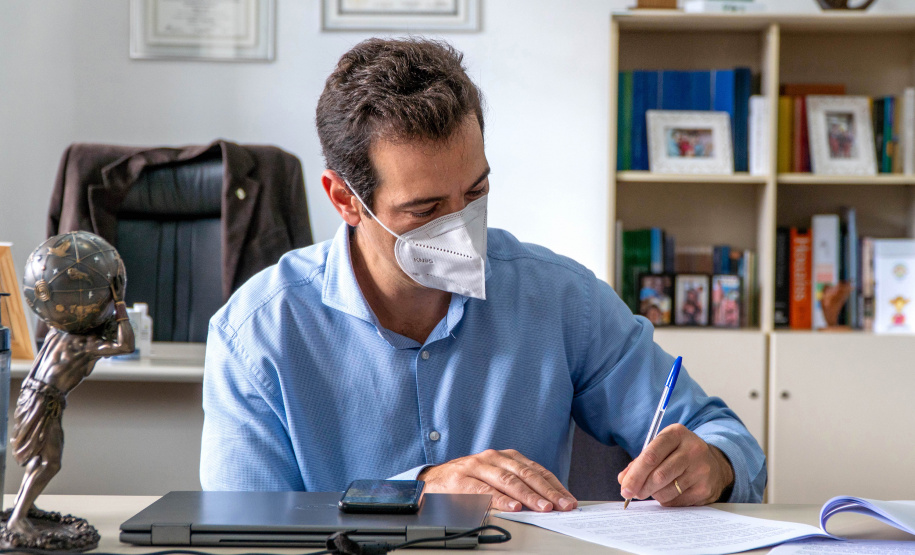 Educação firma acordo para combate à violência contra crianças e adolescentes - Curitiba, 17/05/2021 - foto: Renato Prospero/SEED