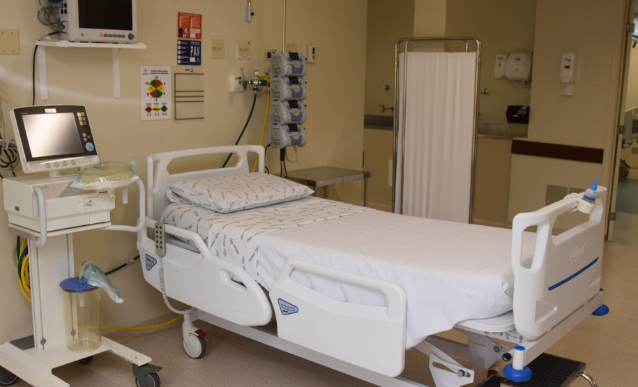 O Governo do Estado ativou 20 novos leitos exclusivos para atendimento a Covid-19 no Paraná, sendo 14 UTI?s e seis enfermarias. As ampliações foram realizadas nos municípios de Nova Aurora, Guarapuava, Missal e Maringá entre o último sábado (15) e esta segunda-feira (17). - curitiba, 17/05/2021 - Foto: Américo Antonio/SESA