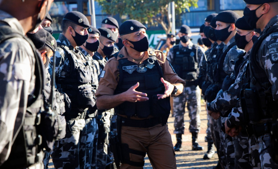 Equipes policiais do Batalhão de Operações Especiais (Bope), treinadas para dar suporte às unidades de área da PM nas ocorrências de maior periculosidade, estão na região de Cascavel nesta semana. A Operação Pronta Resposta IV foi lançada nesta terça-feira (18), no centro da cidade, com a participação do subcomandante-geral da PM, coronel Rui Noé Barroso Torres. - -  Cascavel, 18/05/2021  -  Foto: PMPR/SESP-PR