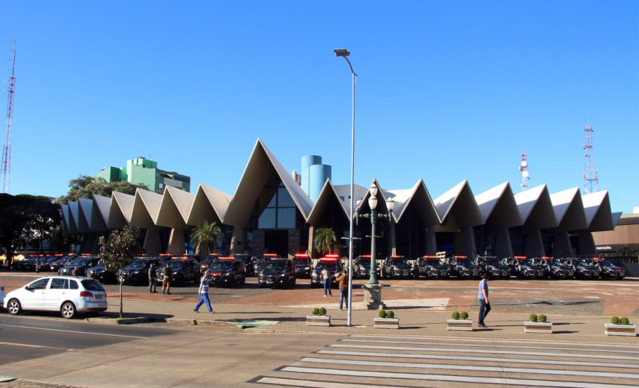 Equipes policiais do Batalhão de Operações Especiais (Bope), treinadas para dar suporte às unidades de área da PM nas ocorrências de maior periculosidade, estão na região de Cascavel nesta semana. A Operação Pronta Resposta IV foi lançada nesta terça-feira (18), no centro da cidade, com a participação do subcomandante-geral da PM, coronel Rui Noé Barroso Torres. - -  Cascavel, 18/05/2021  -  Foto: PMPR/SESP-PR