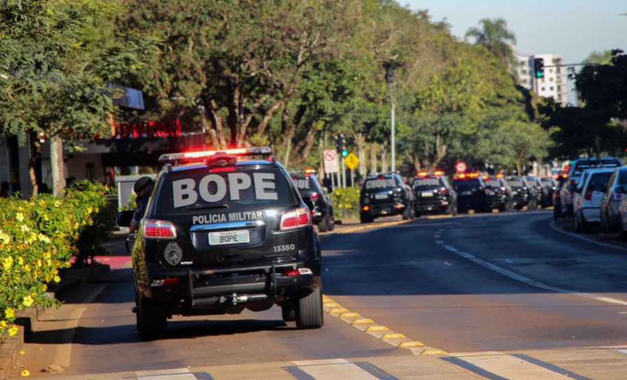 Equipes policiais do Batalhão de Operações Especiais (Bope), treinadas para dar suporte às unidades de área da PM nas ocorrências de maior periculosidade, estão na região de Cascavel nesta semana. A Operação Pronta Resposta IV foi lançada nesta terça-feira (18), no centro da cidade, com a participação do subcomandante-geral da PM, coronel Rui Noé Barroso Torres. - -  Cascavel, 18/05/2021  -  Foto: PMPR/SESP-PR