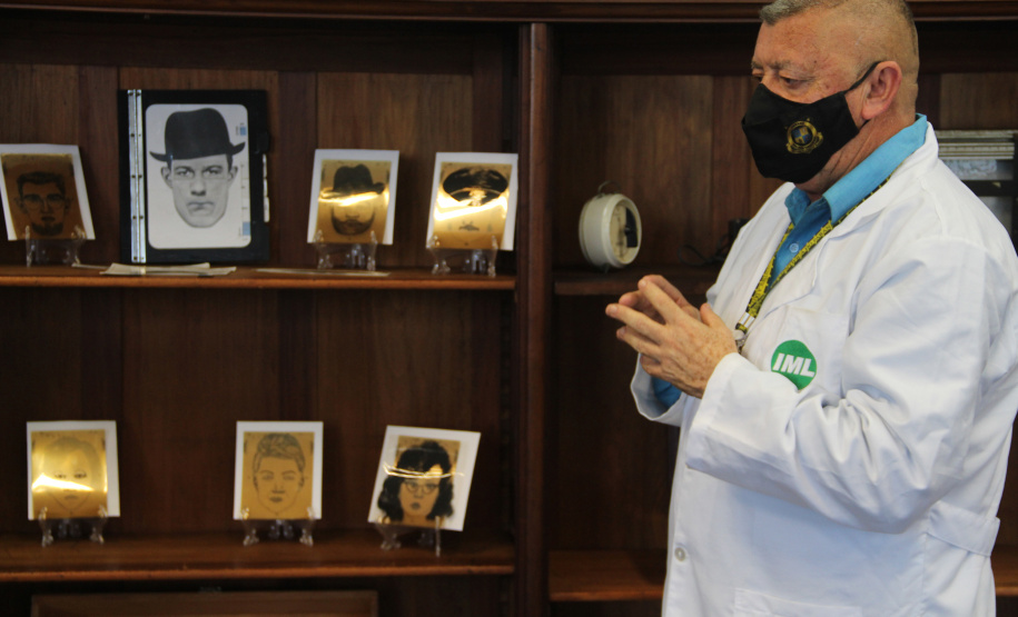No dia Internacional do Museu (18 de maio), a Secretaria de Estado da Segurança Pública do Paraná (Sesp) destaca um personagem que tem total conexão com o Museu de Ciências Forenses da Polícia Científica do Paraná (PCP), o curador Joel Camargo, responsável por cuidar do acervo e que passou por todas as transformações da instituição e, também, do museu, em mais de 40 anos de trabalho e dedicação