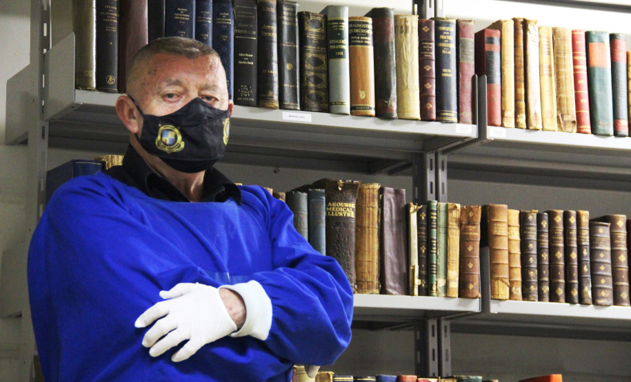 No dia Internacional do Museu (18 de maio), a Secretaria de Estado da Segurança Pública do Paraná (Sesp) destaca um personagem que tem total conexão com o Museu de Ciências Forenses da Polícia Científica do Paraná (PCP), o curador Joel Camargo, responsável por cuidar do acervo e que passou por todas as transformações da instituição e, também, do museu, em mais de 40 anos de trabalho e dedicação