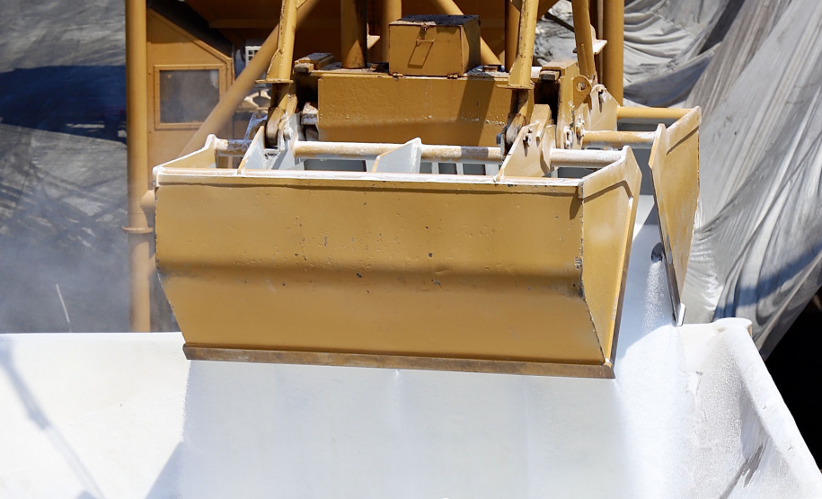 Descarga de fertilizantes está mais eficiente e a produtividade média, por dia, cresceu 20% em 2021. No primeiro quadrimestre deste ano foram 42.890 toneladas de adubo descarregadas diariamente. - Paranaguá, 19/05/2021 - Foto: Claudio Neves/Portos do Paraná