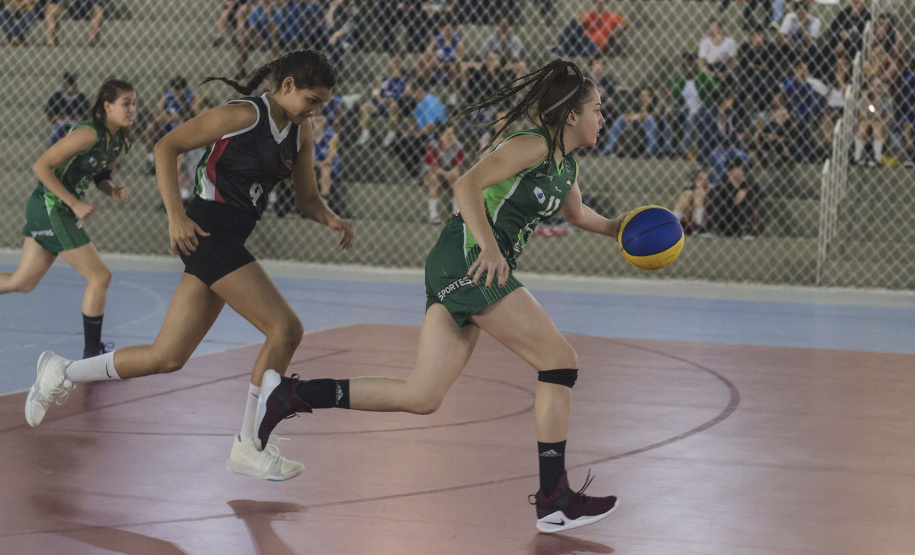 A Federação Paranaense de Basketball (FPRB) completou 70 anos em janeiro. Marcando muitos pontos para modalidade, a instituição vive um momento de inovação com o objetivo de manter o Paraná entre os principais do Brasil.  -  Foto: Thiago Chas/Paraná Esporte