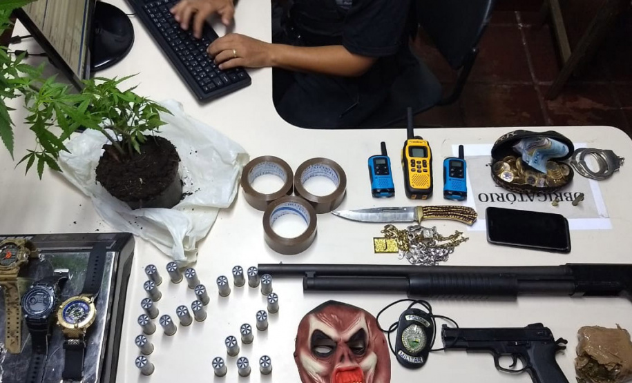 PM desmantela esquema de tráfico de drogas no Bairro Alto e cumpre 13 Mandados de Prisão e seis de Busca e Apreensão na Capital e RMC  -  Curitiba, 20 de maio de 2021. Operação Iracema  - Foto: Soldado Amanda Morais