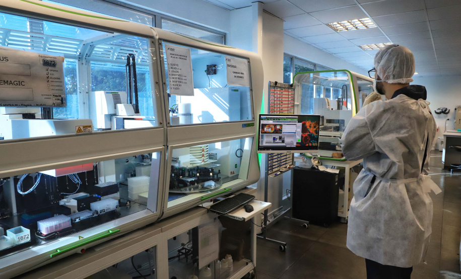 Paraná mantém liderança nacional em testagem padrão ouro para detecção da Covid-19. Foto: José Fernando Ogura/AEN