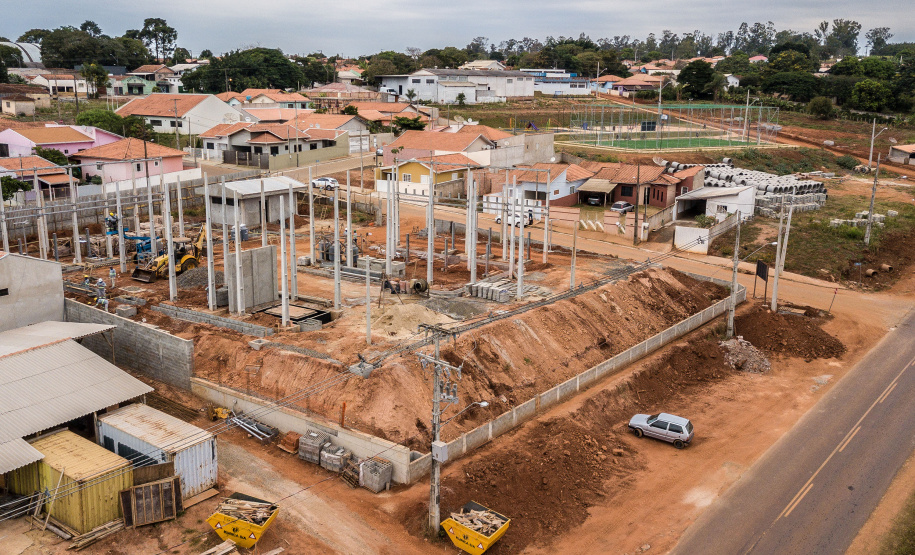 A Copel está trabalhando para diminuir a ocorrência, a abrangência e a duração dos desligamentos de energia em pequenos municípios paranaenses. O programa Confiabilidade Total atua na construção de subestações e estações de chaves, implantação de equipamentos de automação e melhorias nos sistemas de comunicação no sistema de distribuição que atende as áreas urbana e rural em dezenas de municípios. - Curitiba, 21/05/2021 - Foto: Copel