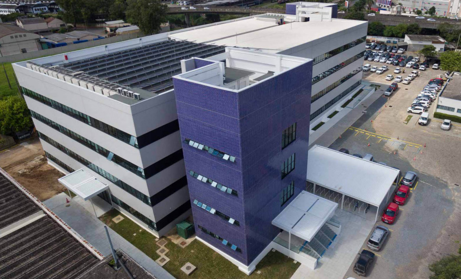 A Companhia de Saneamento do Paraná (Sanepar) conquistou pela quinta vez o Prêmio Campeãs da Inovação do Sul, da Revista Amanhã/Grupo Amanhã, graças aos projetos, investimentos e iniciativas que garantem água tratada de qualidade a 100% da população atendida e potencializam a universalização do saneamento básico no estado