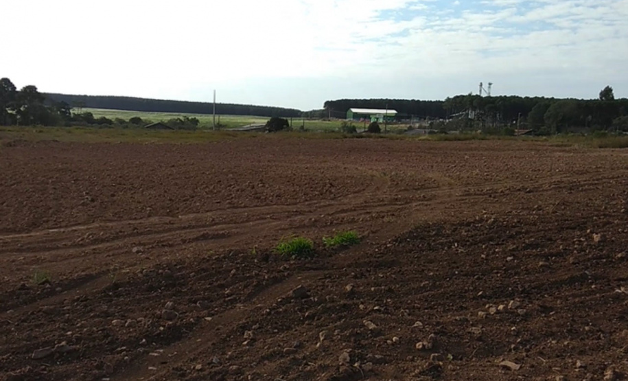 Com um investimento de R$ 2,5 milhões do Governo do Estado, a cidade de Coronel Domingos Soares irá receber 29 novas casas populares. O empreendimento faz parte do programa Casa Fácil Paraná e oferece à população condições facilitadas de aquisição da casa própria por meio de um financiamento direto da Cohapar. - Curitiba, 21/05/2021  -  Imagem: Cohapar