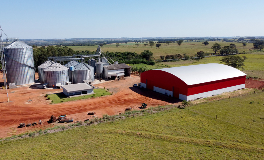 DCIM\100MEDIA\Fazenda Bassani em Santa Isabel do Ivaí. Foto: Ari Dias/AENDJI_0064.JPG