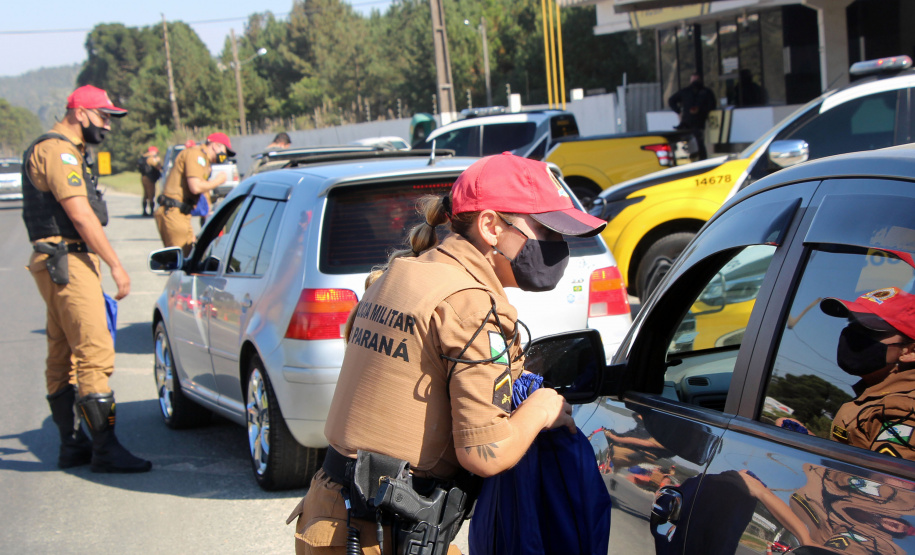 Almirante Tamandaré, 21 de maio de 2021. BPRv realiza blitz educativa alusiva ao Maio Amarelo.