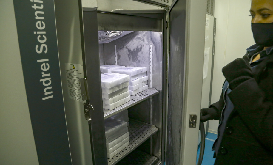 Vacinas da Pfizer serão distribuídas nesta segunda-feira. Foto: Gilson Abreu/AEN