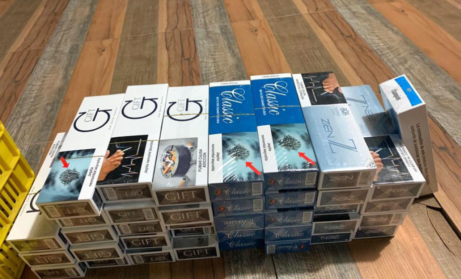 Operação da Ação Integrada de Fiscalização Urbana (Aifu) neste final de semana flagrou mais casos de desrespeito às medidas sanitárias. Aglomerações foram dispersadas em pontos públicos como a Praça do Gaúcho e o Parcão do Museu Oscar Niemeyer, sendo encontradas 969 pessoas não respeitando o distanciamento social e o uso de máscara. - Curitiba, 24/05/2021 - Foto: SESP/PR