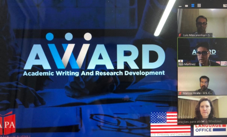 Com o objetivo de fortalecendo a internacionalização das Universidades Estaduais, a Superintendência Geral de Ciência, Tecnologia e Ensino Superior (Seti) pretende criar oito centros de escrita acadêmica localizados nas instituições públicas de ensino superior localizadas no Estado do Paraná. - Foto: SETI