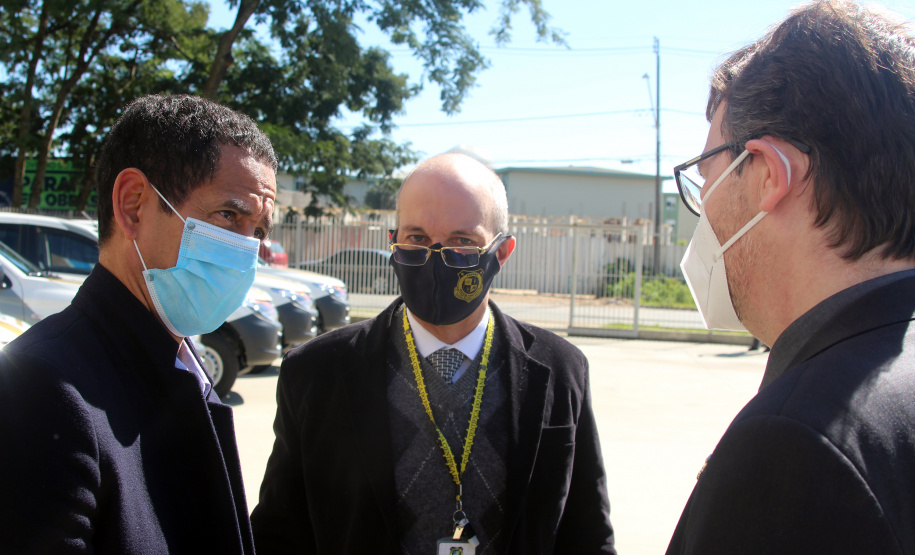 Assinatura de Termo de Cooperação Técnica para exames de patologia entre a Polícia Científica e o Complexo Hospitalar do Trabalhador. Na foto o secretário da Segurança Pública, Romulo Marinho  Soares, o Diretor-Geral da Polícia Científica, Luiz Rodrigo Grochoki e o Diretor do Instituto Médico Lega, André Ribeiro Langowiski