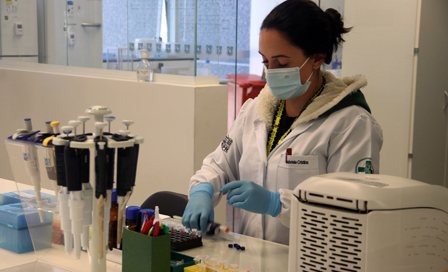 Assinatura de Termo de Cooperação Técnica para exames de patologia entre a Polícia Científica e o Complexo Hospitalar do Trabalhador e inauguração do laboratório multiusuário de patologia forense