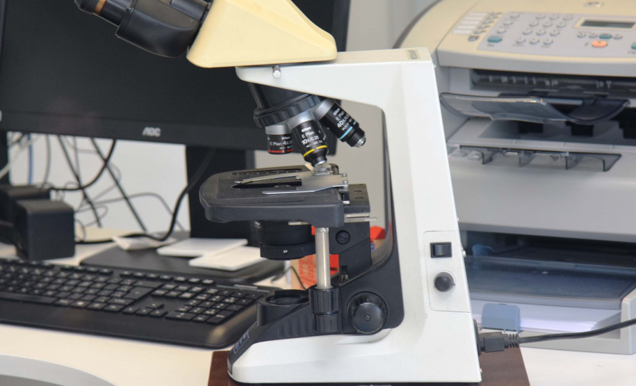 Um Termo de Cooperação Técnica firmado nesta terça-feira (25) entre a Polícia Científica e o Complexo Hospitalar do Trabalhador (CHT) vai permitir o uso compartilhado do laboratório multiusuário de patologia forense do Instituto Médico Legal (IML). Foto: Américo Antonio/SESA