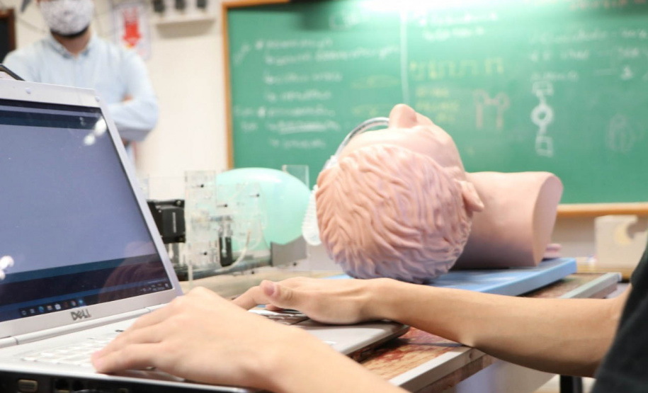 Clube de Robótica - projeto do Núcleo de Inovação Tecnológica da UEPG - Foto: UEPG