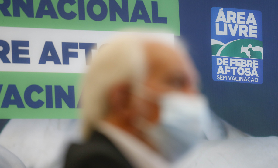 “Esse é o maior anúncio para o agronegócio paranaense nos últimos 50 anos”. Esse é o sentimento do governador Carlos Massa Ratinho Junior ao comemorar o novo status de área livre de febre aftosa sem vacinação, concedido pela Organização Mundial da Saúde Animal (OIE) nesta quinta-feira (27). Foto: Jonathan Campos/AEN