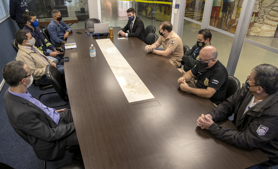 Novo delegado da Polícia Federal em Paranaguá conhece a estrutura da Portos do Paraná  - Paranaguá, 27/05/2021  -  Foto: Claudio Neves/Portos do Paraná