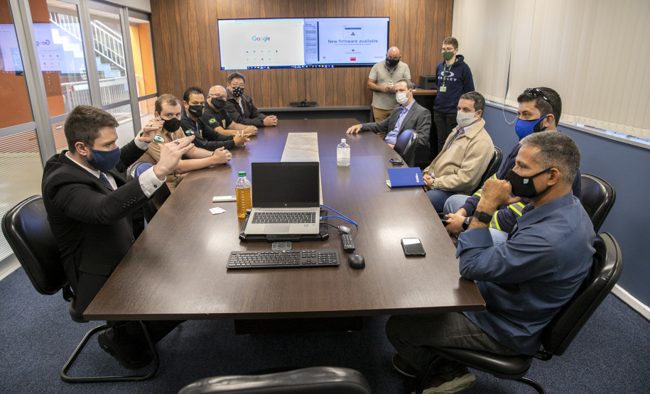 Novo delegado da Polícia Federal em Paranaguá conhece a estrutura da Portos do Paraná  - Paranaguá, 27/05/2021  -  Foto: Claudio Neves/Portos do Paraná