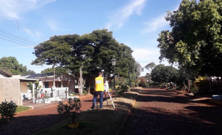Nesta semana, o município de Marechal Cândido Rondon, recebeu a visita da Japel, empresa especializada licitada pela companhia, para realizar os serviços de emissão de títulos de propriedade nos distritos de Margarida, Porto Mendes, Vila Martins e o Loteamento Augusto I e II. - Foto: Japel Soluções Fundiárias